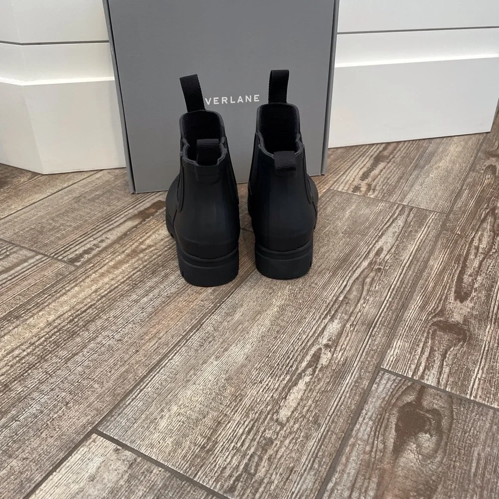 Everlane Black Chelsea Rain Boots